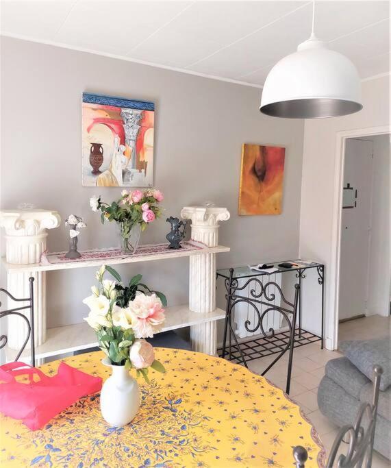 Iafrate-Oksoleil Apartment วีลล์ฟรองซ์-ซูร์-แมร์ ภายนอก รูปภาพ